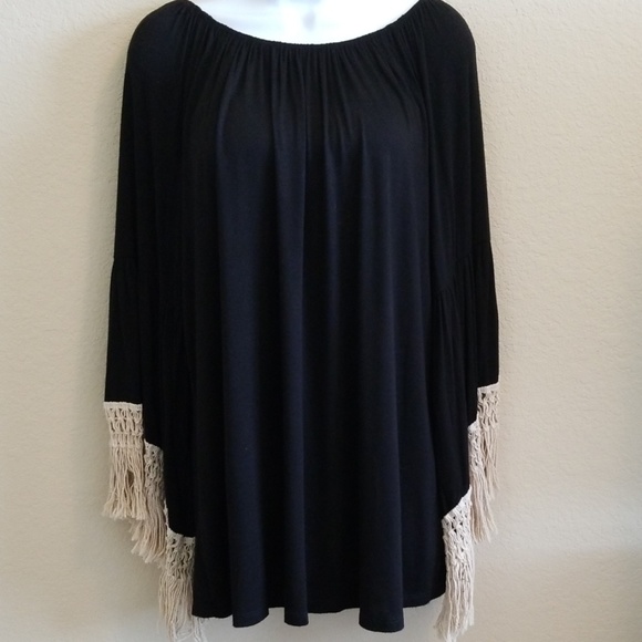 Tops - Boutique style Top/Tunic with Frindge Sleeves